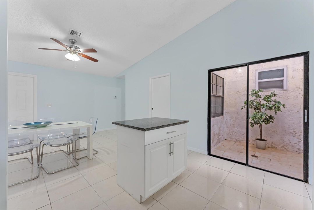 Active With Contract: $409,990 (3 beds, 2 baths, 1486 Square Feet)