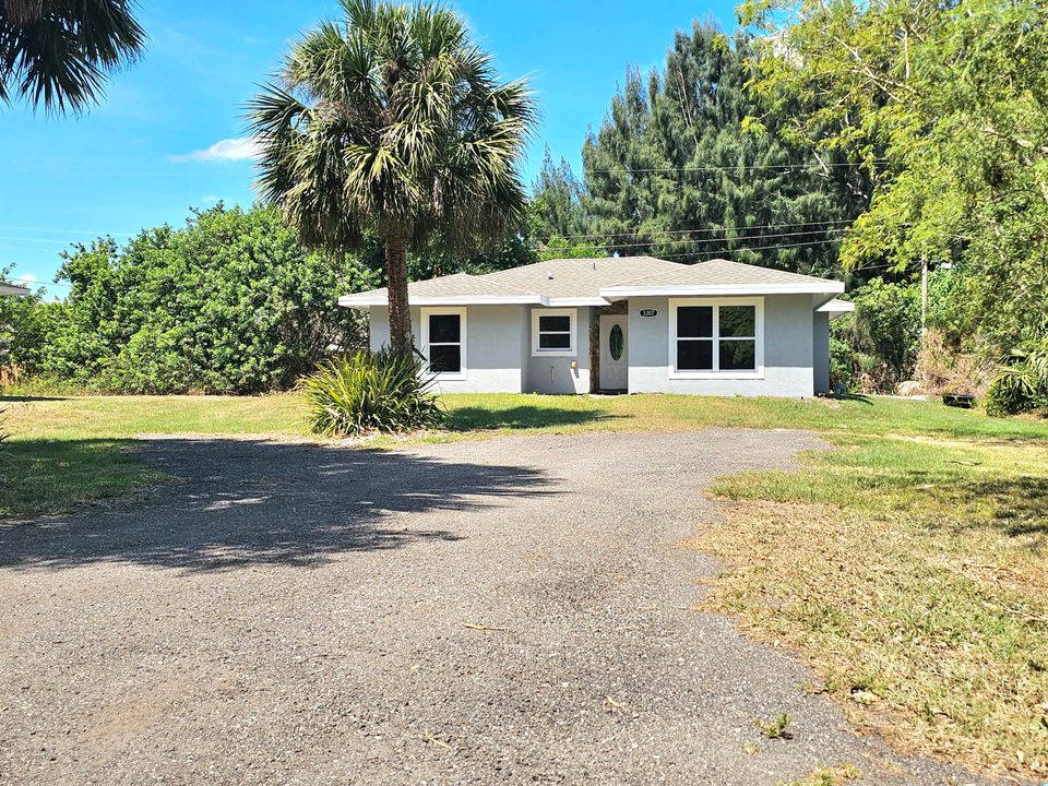 For Sale: $268,000 (3 beds, 2 baths, 1151 Square Feet)