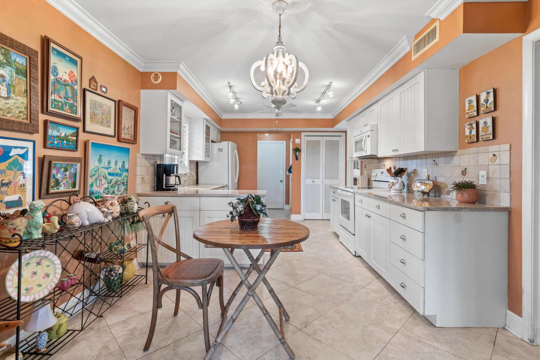 Active With Contract: $699,000 (3 beds, 2 baths, 1975 Square Feet)