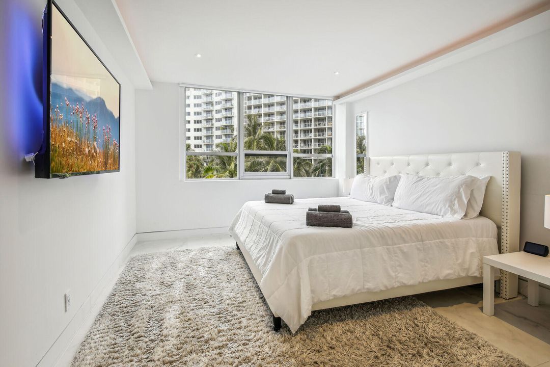 For Sale: $524,785 (1 beds, 1 baths, 731 Square Feet)