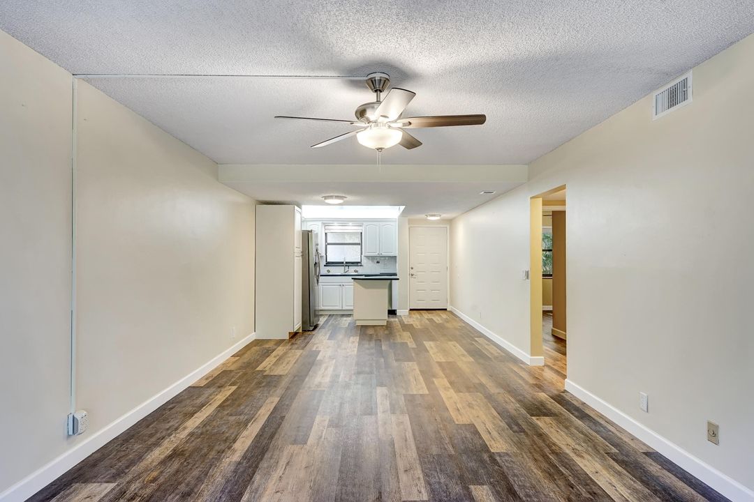 For Sale: $244,900 (2 beds, 2 baths, 1029 Square Feet)
