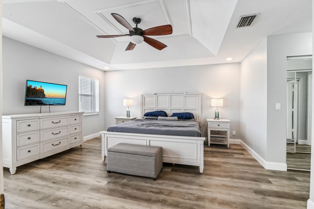 Active With Contract: $674,900 (4 beds, 2 baths, 2556 Square Feet)