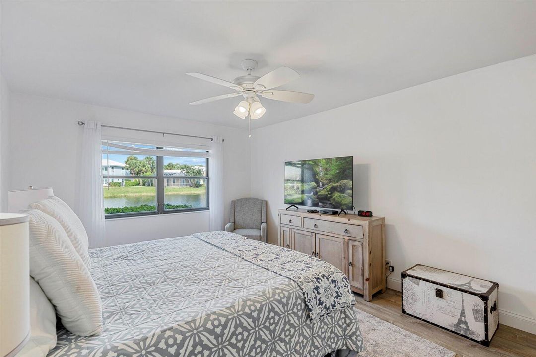 For Sale: $649,000 (2 beds, 2 baths, 1452 Square Feet)