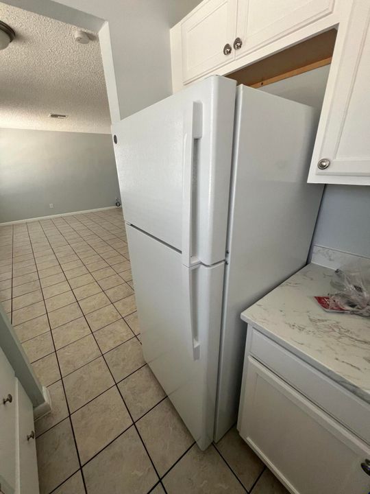 For Rent: $1,550 (2 beds, 1 baths, 1200 Square Feet)