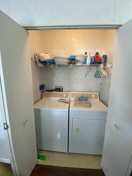 For Sale: $79,000 (2 beds, 2 baths, 1150 Square Feet)