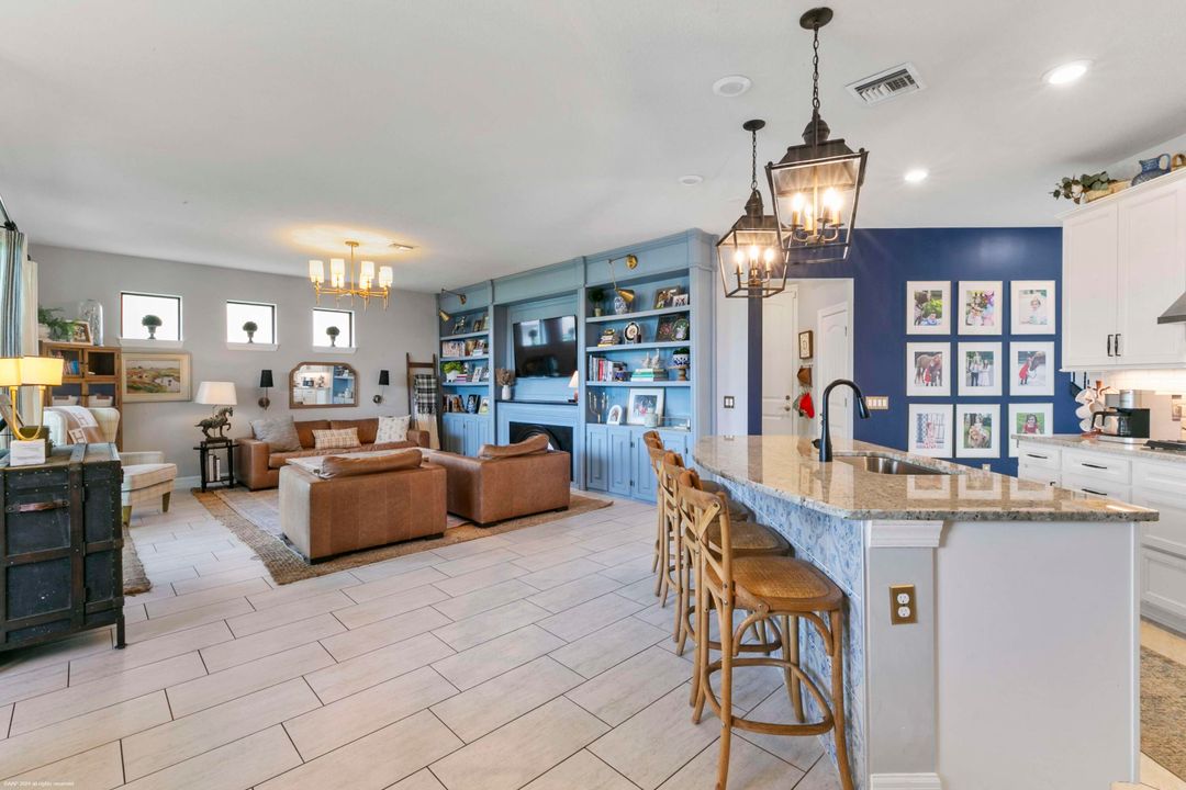 Active With Contract: $799,000 (4 beds, 2 baths, 2805 Square Feet)