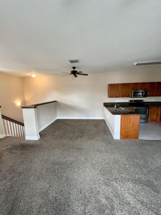 For Rent: $2,375 (2 beds, 2 baths, 1072 Square Feet)
