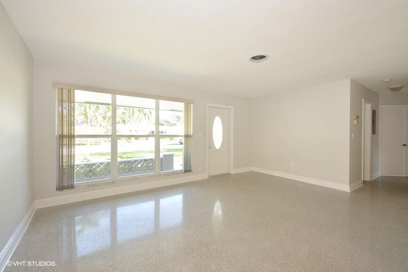 Active With Contract: $3,500 (2 beds, 2 baths, 1190 Square Feet)