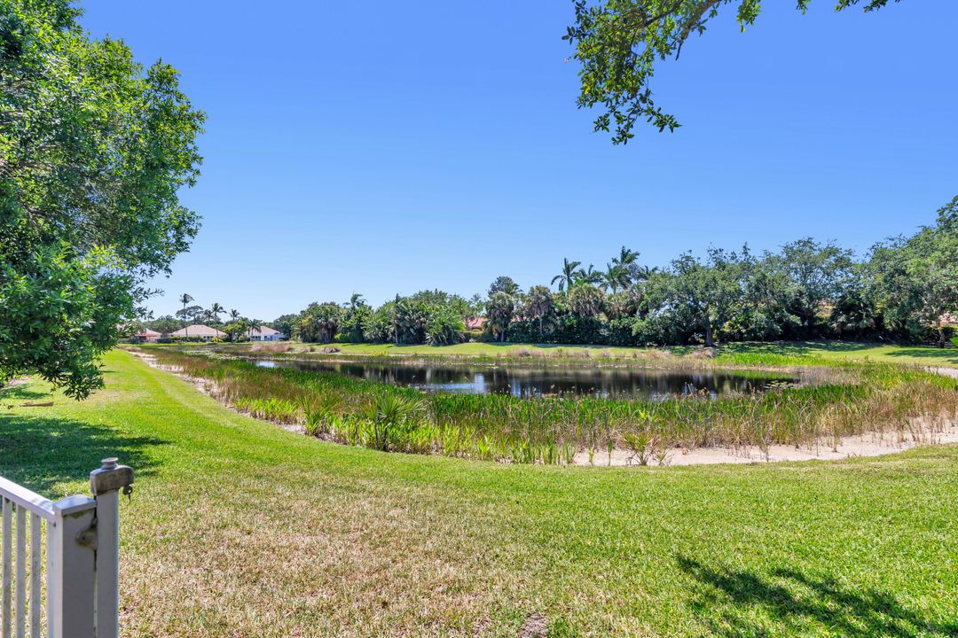 For Sale: $1,400,000 (4 beds, 4 baths, 3274 Square Feet)