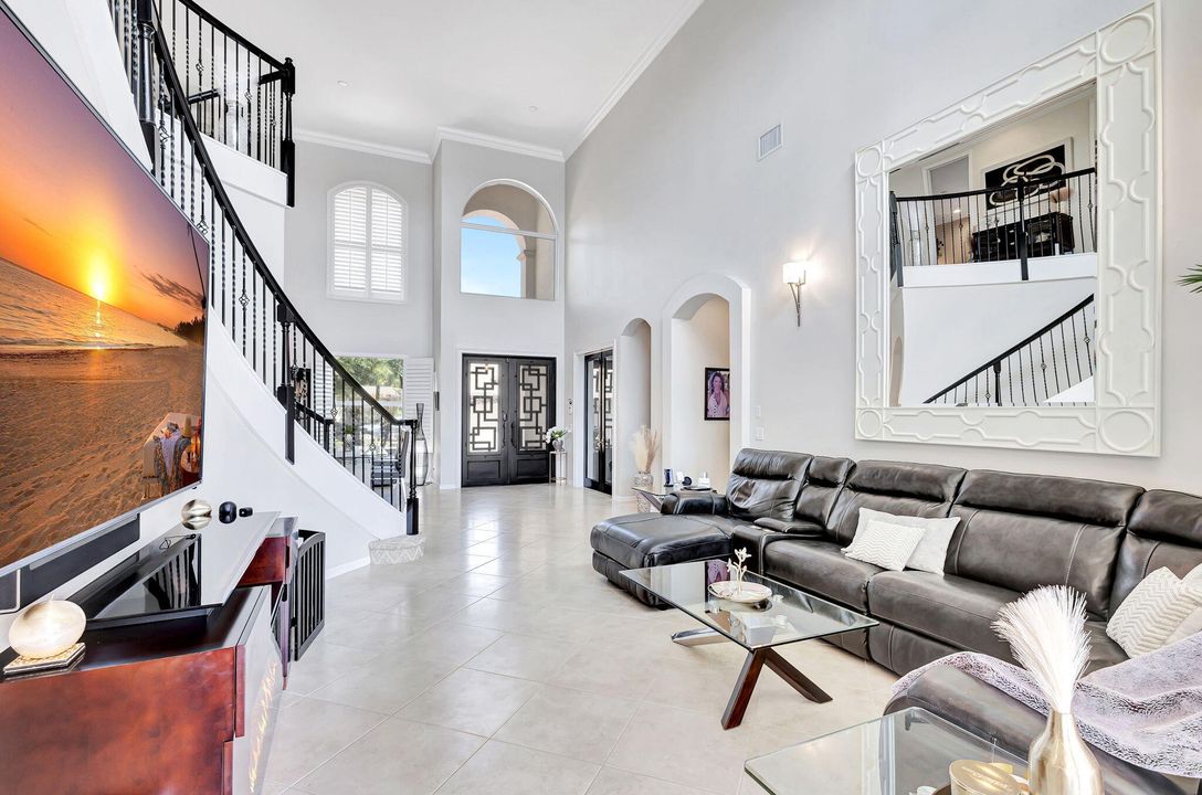 For Sale: $1,699,000 (5 beds, 4 baths, 3647 Square Feet)