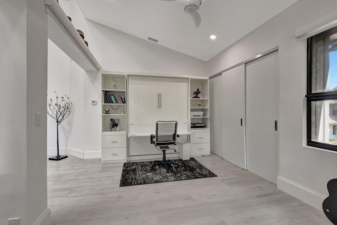 Active With Contract: $950,000 (3 beds, 2 baths, 2000 Square Feet)