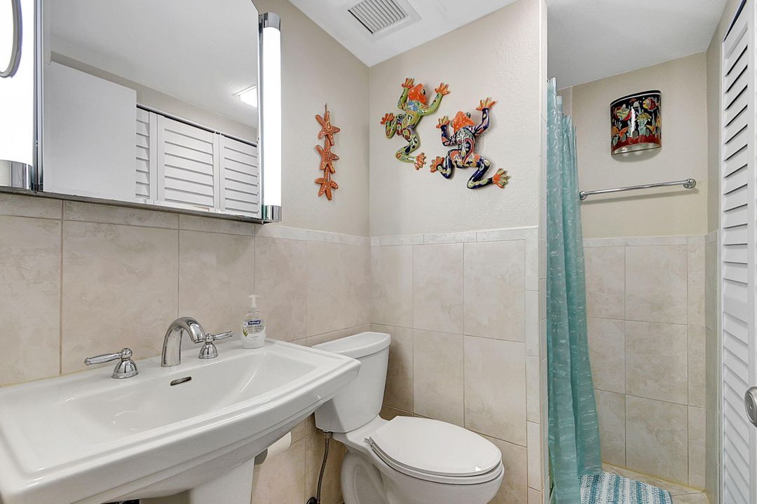 For Sale: $430,000 (2 beds, 2 baths, 1176 Square Feet)