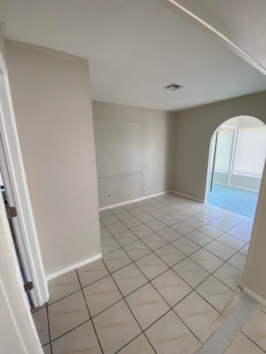 Active With Contract: $3,200 (4 beds, 2 baths, 1340 Square Feet)