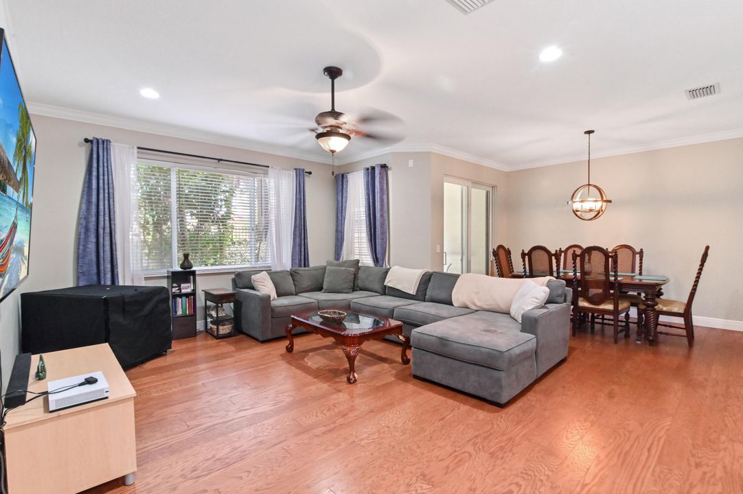 For Sale: $510,000 (3 beds, 2 baths, 2278 Square Feet)