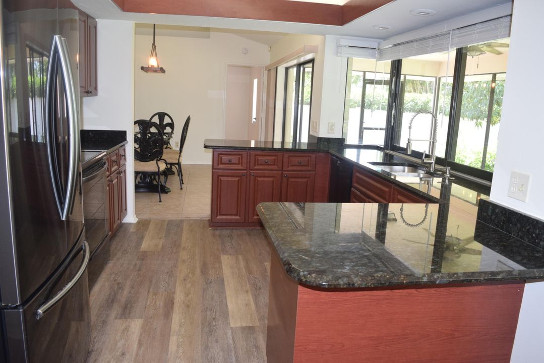Active With Contract: $2,500 (3 beds, 2 baths, 1693 Square Feet)