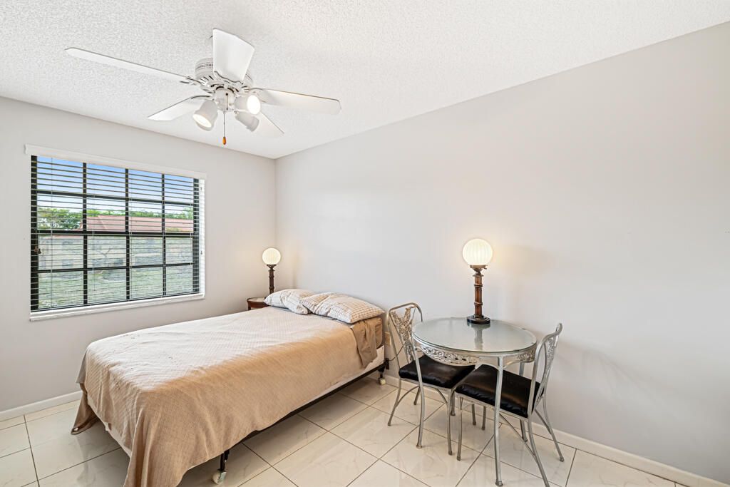 For Sale: $325,000 (3 beds, 2 baths, 1657 Square Feet)