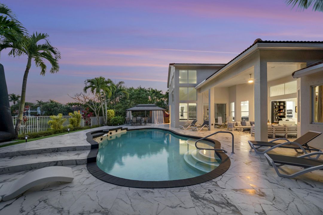 Active With Contract: $1,650,000 (5 beds, 4 baths, 4460 Square Feet)