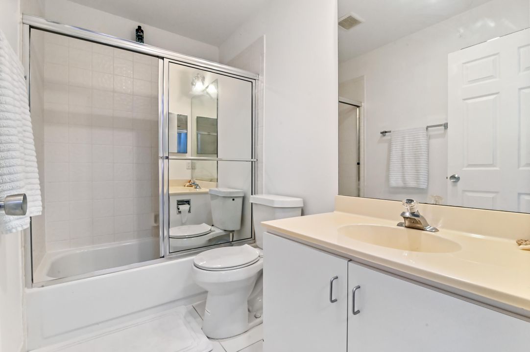 For Sale: $425,000 (3 beds, 2 baths, 1371 Square Feet)