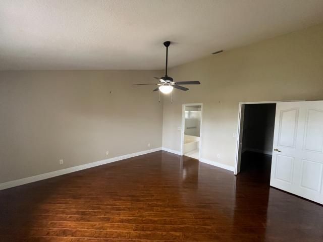 For Sale: $269,900 (2 beds, 2 baths, 1710 Square Feet)