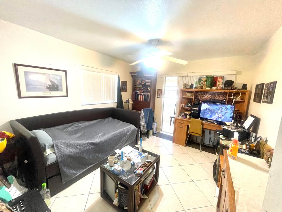 Active With Contract: $97,000 (2 beds, 2 baths, 883 Square Feet)