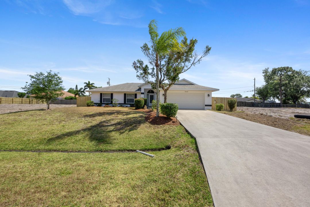 For Sale: $417,500 (3 beds, 2 baths, 1509 Square Feet)