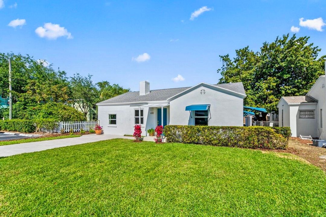 For Sale: $499,900 (3 beds, 1 baths, 1158 Square Feet)