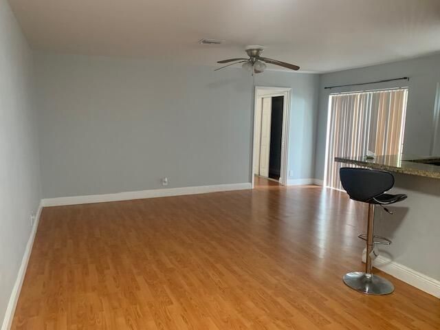 For Rent: $2,100 (2 beds, 2 baths, 953 Square Feet)