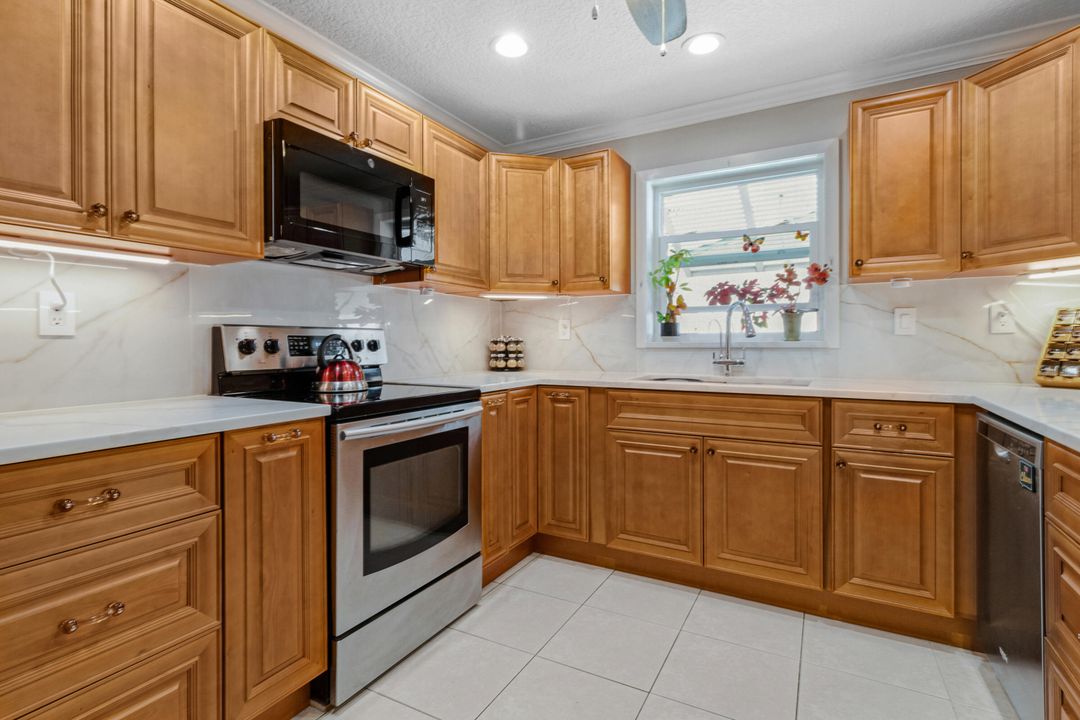 For Sale: $624,900 (3 beds, 2 baths, 1310 Square Feet)