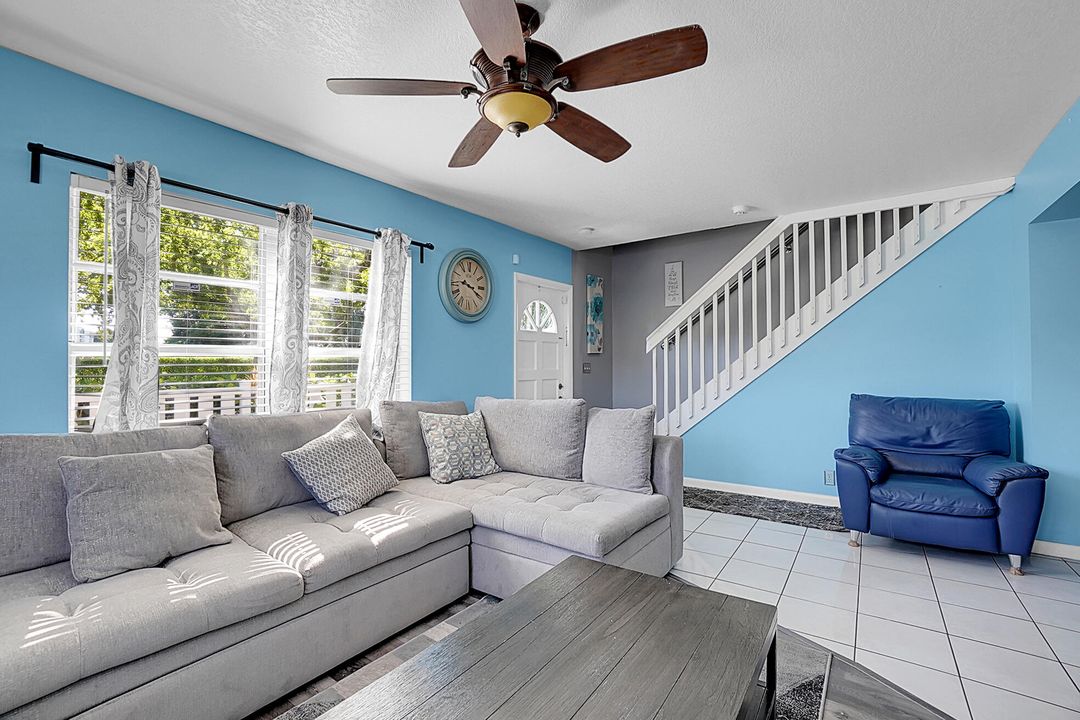 For Sale: $380,000 (3 beds, 2 baths, 1716 Square Feet)