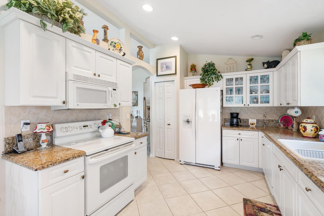 For Sale: $545,900 (3 beds, 2 baths, 1768 Square Feet)