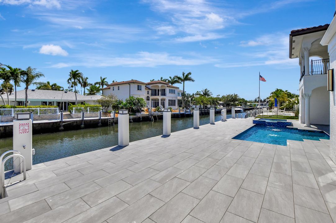 For Sale: $5,850,000 (5 beds, 4 baths, 5256 Square Feet)