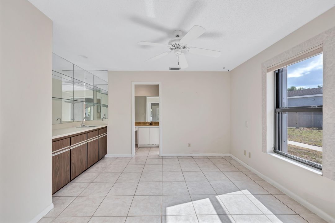 Active With Contract: $550,000 (3 beds, 2 baths, 1720 Square Feet)