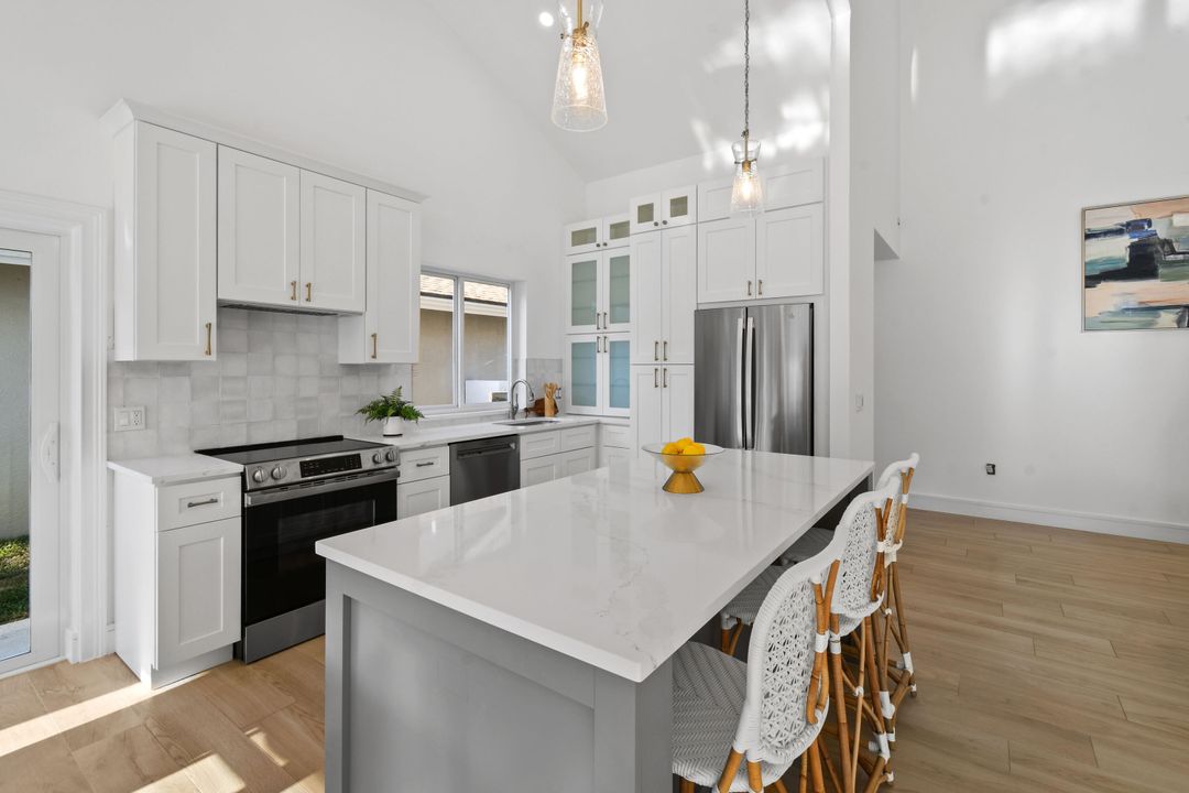 For Sale: $1,369,000 (3 beds, 2 baths, 1889 Square Feet)