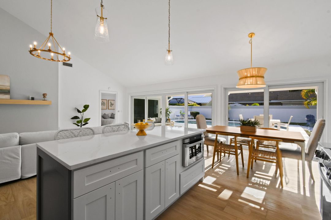 Active With Contract: $1,385,000 (3 beds, 2 baths, 1889 Square Feet)