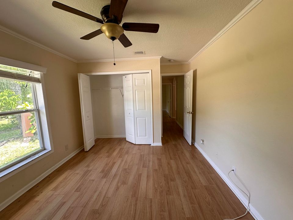 Active With Contract: $3,900 (3 beds, 2 baths, 2056 Square Feet)
