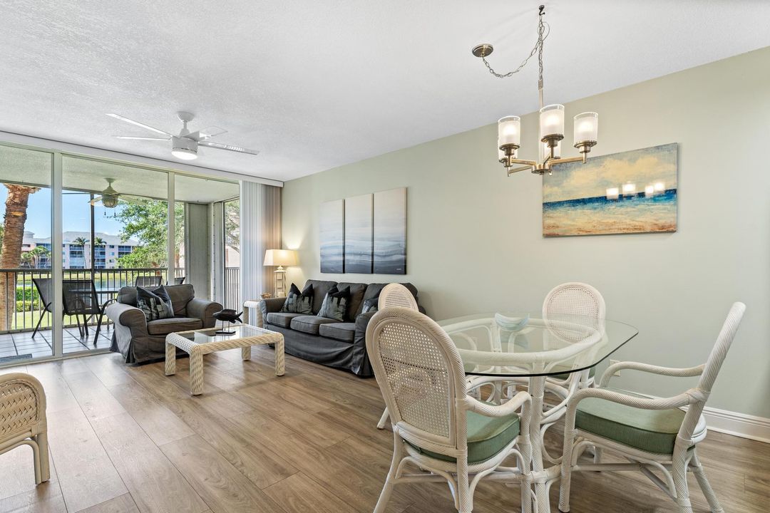 For Sale: $645,000 (2 beds, 2 baths, 1056 Square Feet)