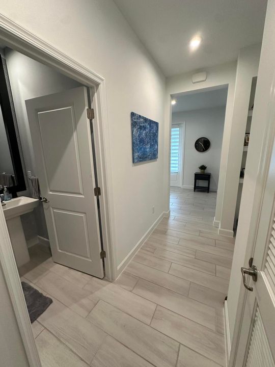 For Sale: $474,900 (2 beds, 2 baths, 1878 Square Feet)