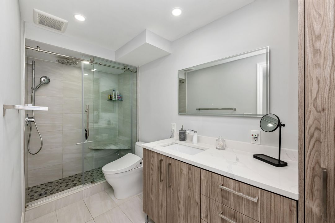 For Sale: $549,000 (2 beds, 2 baths, 1315 Square Feet)