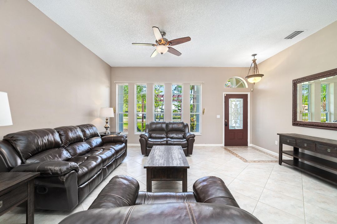 Active With Contract: $795,000 (3 beds, 2 baths, 2076 Square Feet)