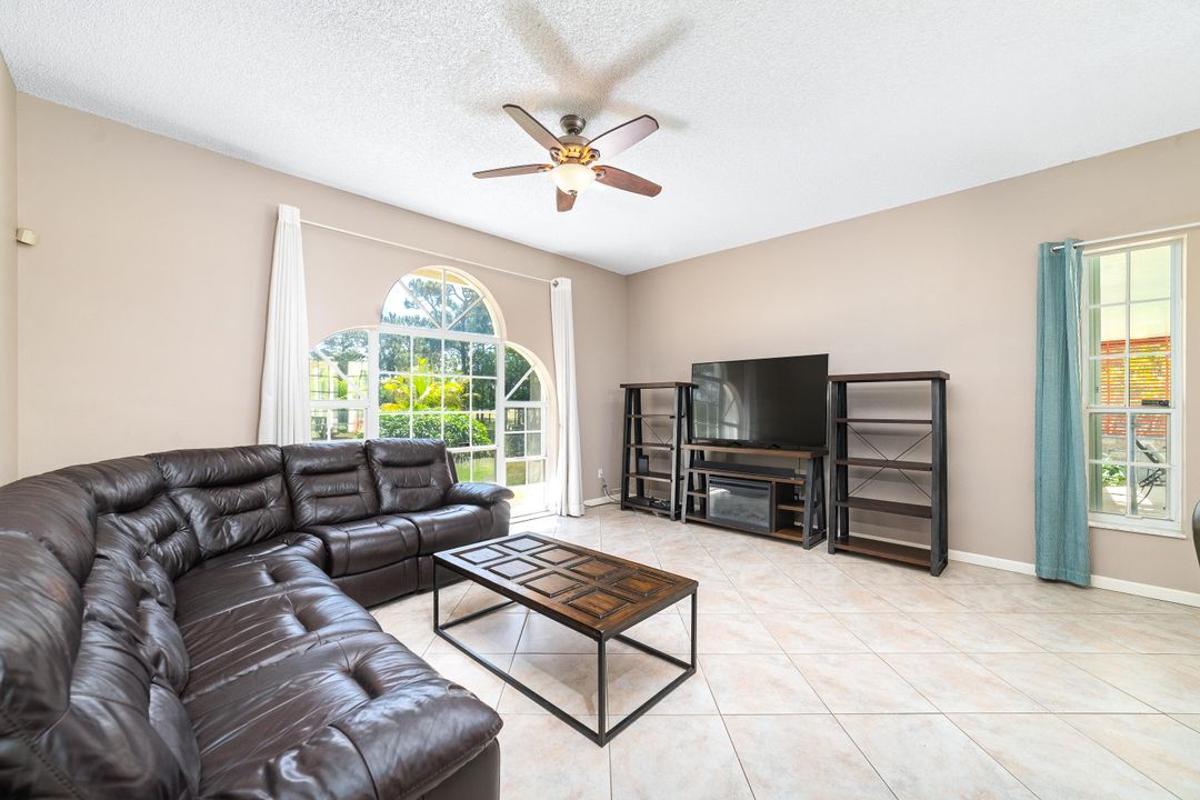 For Sale: $795,000 (3 beds, 2 baths, 2076 Square Feet)