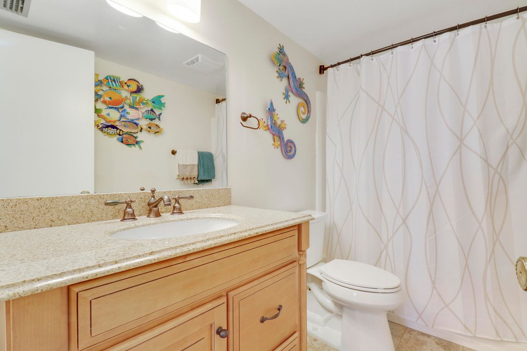 For Sale: $289,000 (2 beds, 2 baths, 1107 Square Feet)