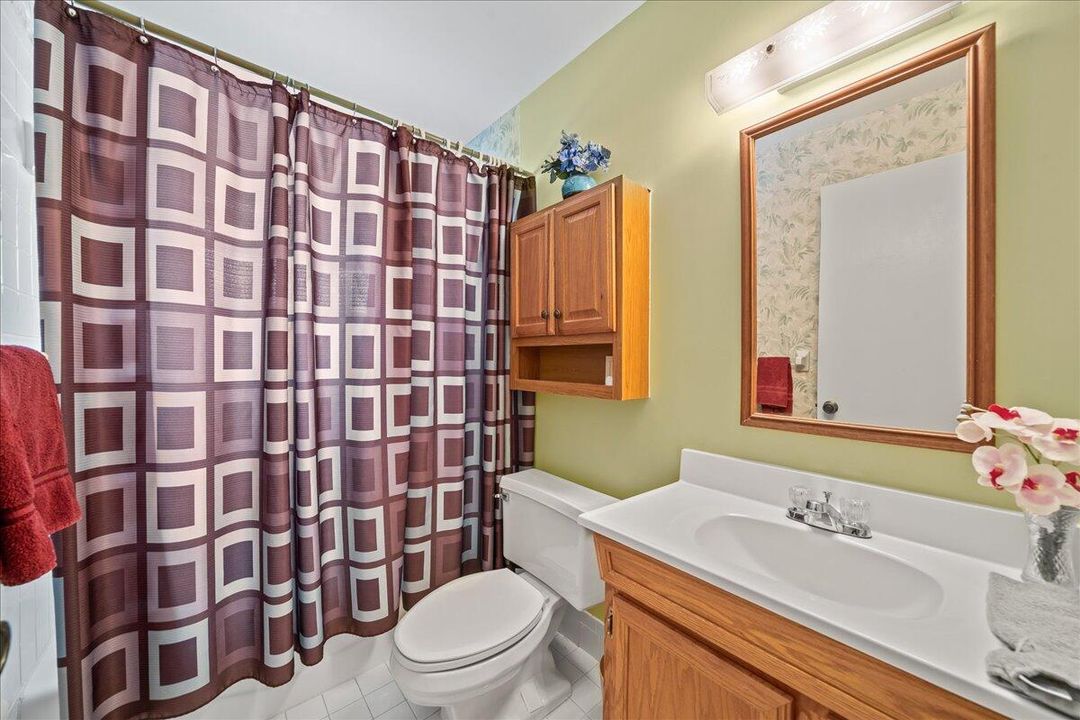 待售: $162,900 (2 贝兹, 2 浴室, 1280 平方英尺)