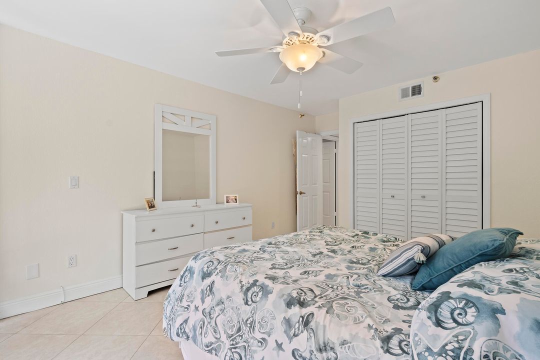 For Sale: $575,000 (2 beds, 2 baths, 1315 Square Feet)