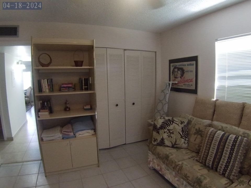 For Sale: $175,000 (2 beds, 2 baths, 868 Square Feet)