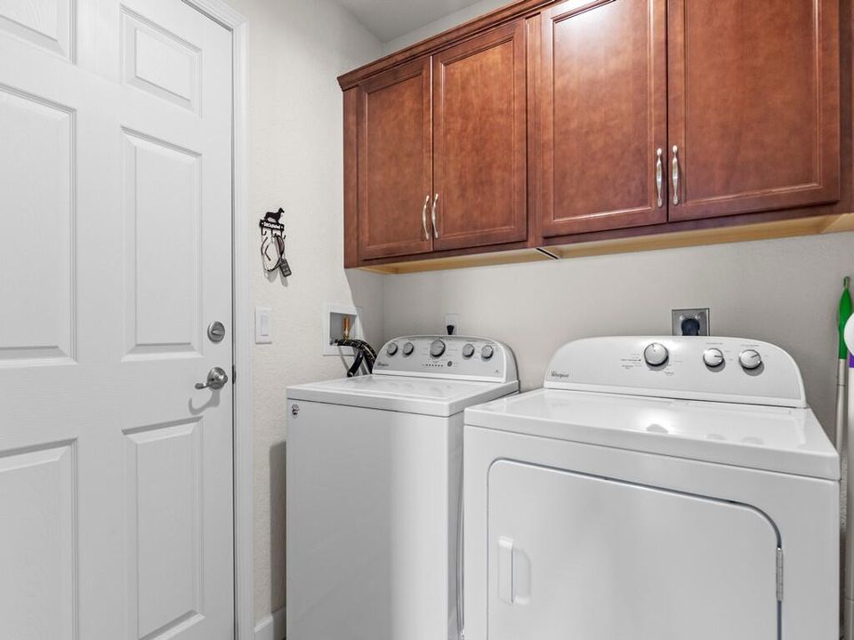 Active With Contract: $174,900 (2 beds, 2 baths, 1451 Square Feet)