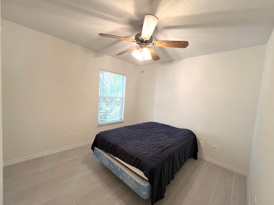For Sale: $325,000 (3 beds, 2 baths, 1544 Square Feet)