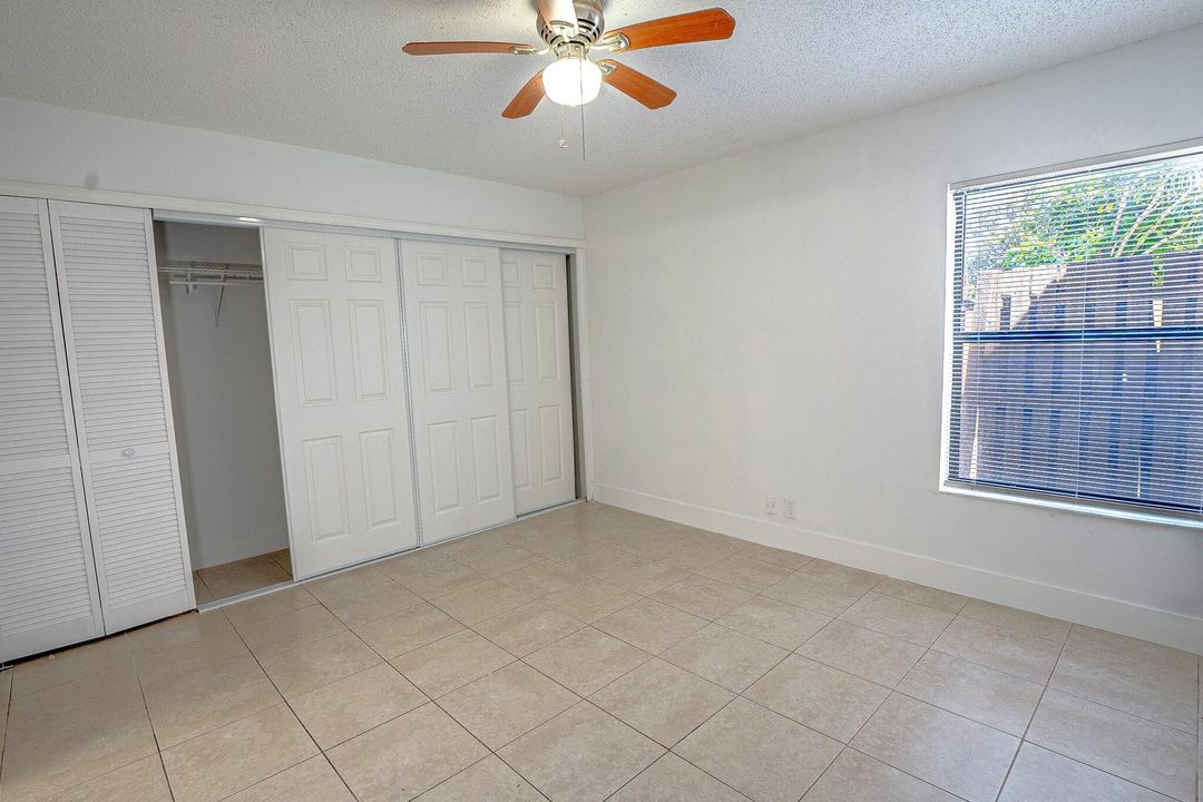 For Rent: $1,950 (2 beds, 1 baths, 864 Square Feet)