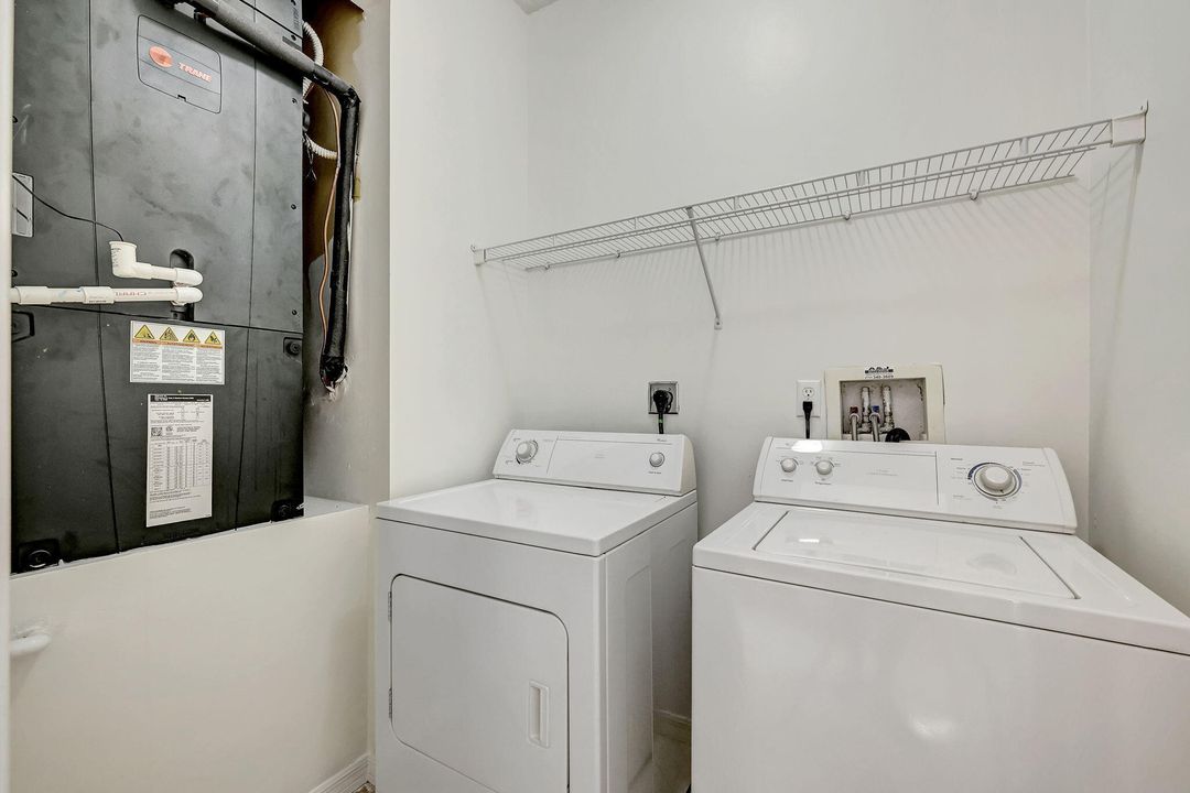 For Sale: $679,500 (2 beds, 2 baths, 2201 Square Feet)