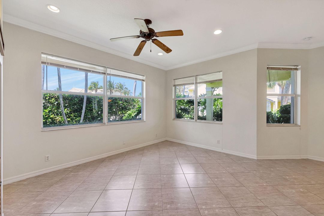 For Sale: $679,500 (2 beds, 2 baths, 2201 Square Feet)