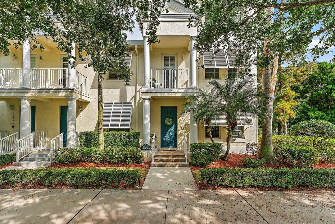 For Sale: $639,000 (4 beds, 3 baths, 2193 Square Feet)